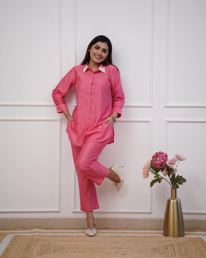 Pink co-ord set with collar beads work