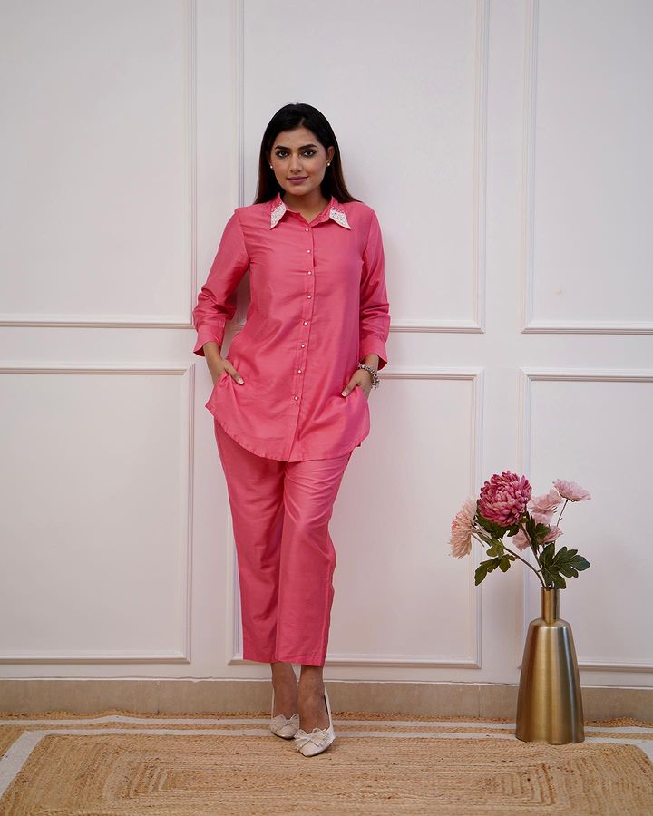 Pink co-ord set with collar beads work