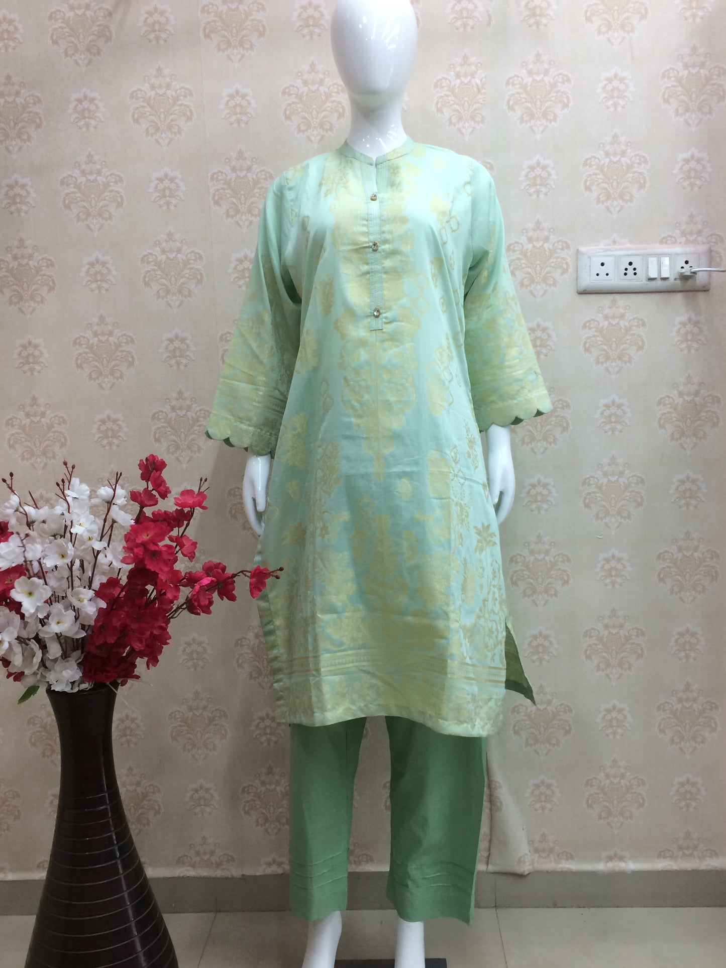 Saphron 2 pcs set pista green