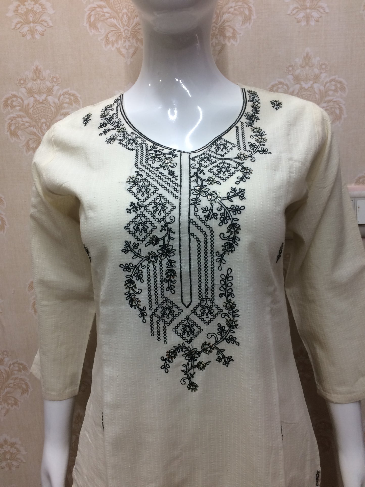 White -Blk cotton dress