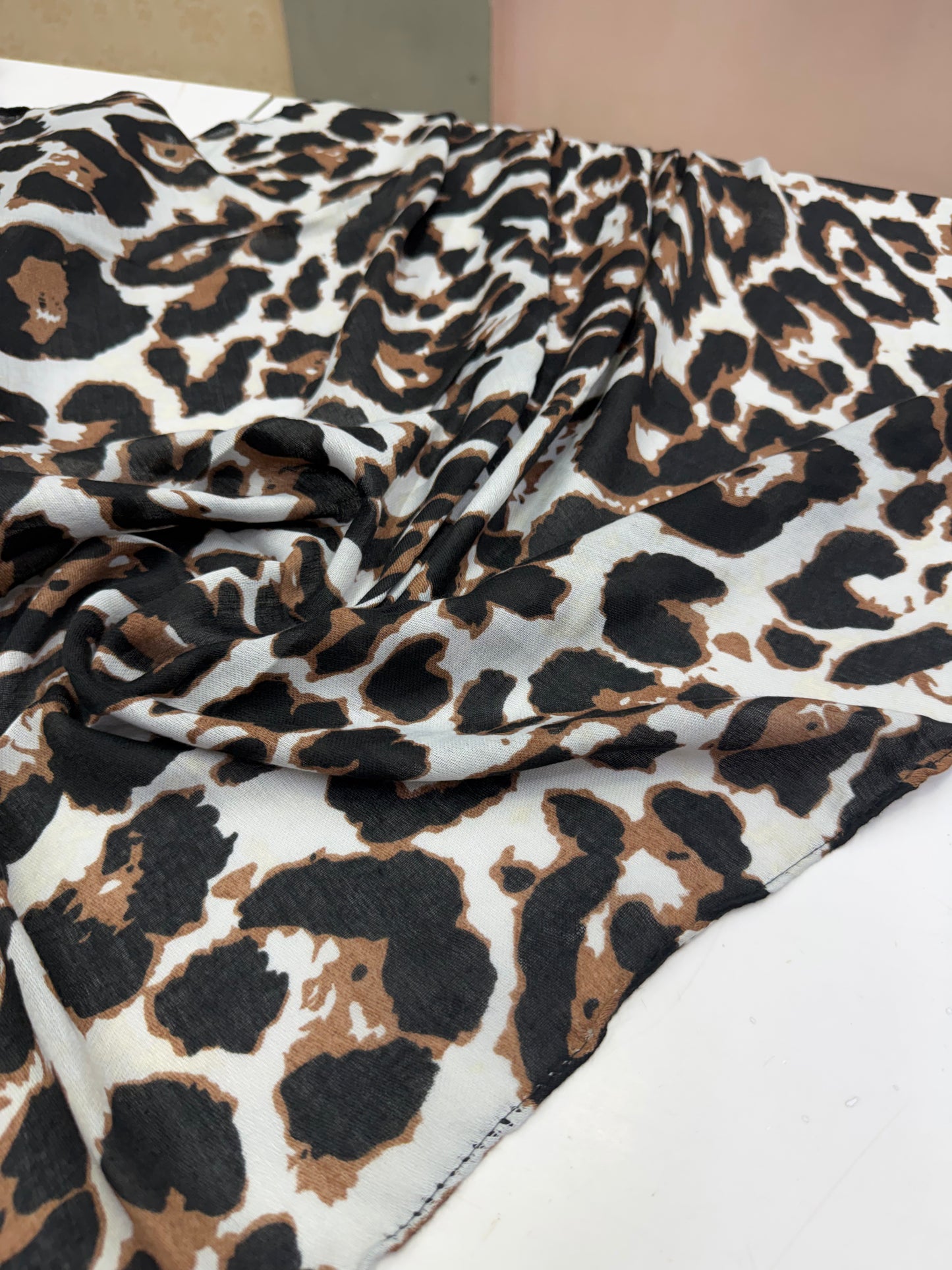 Luxury Leopard Print Scarf Gray