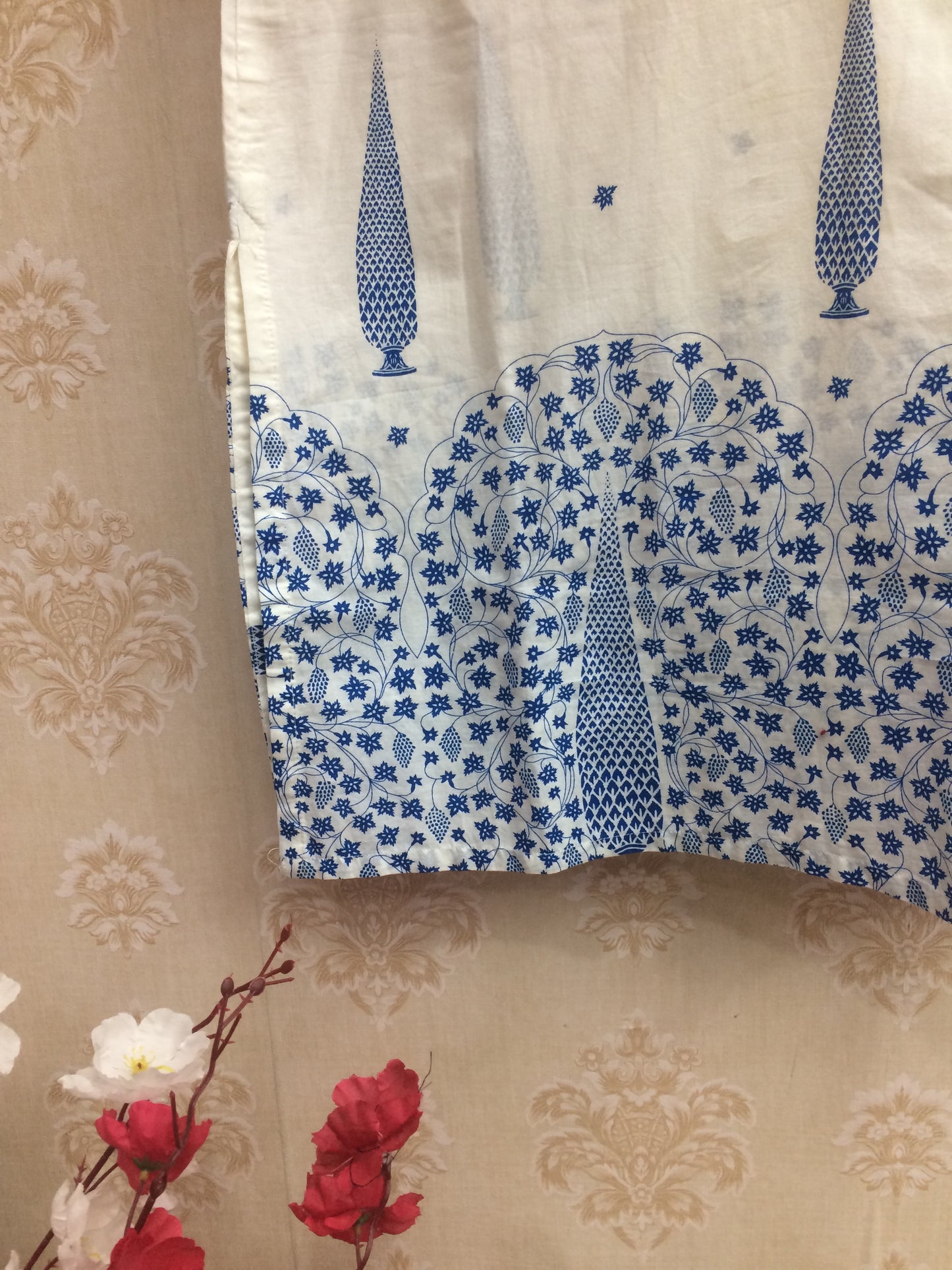 Rangriti white- green low range kurta