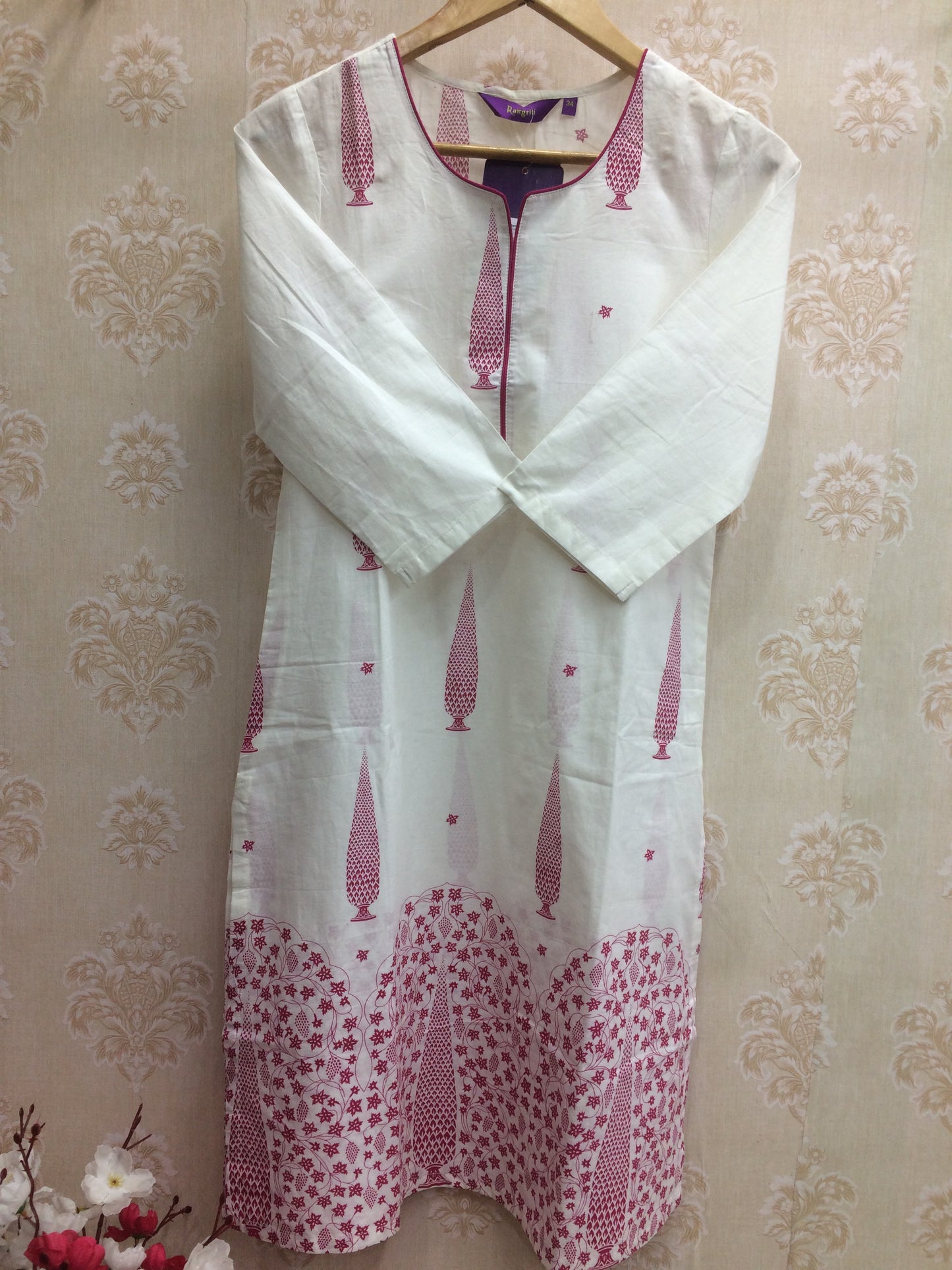 Rangriti white- green low range kurta