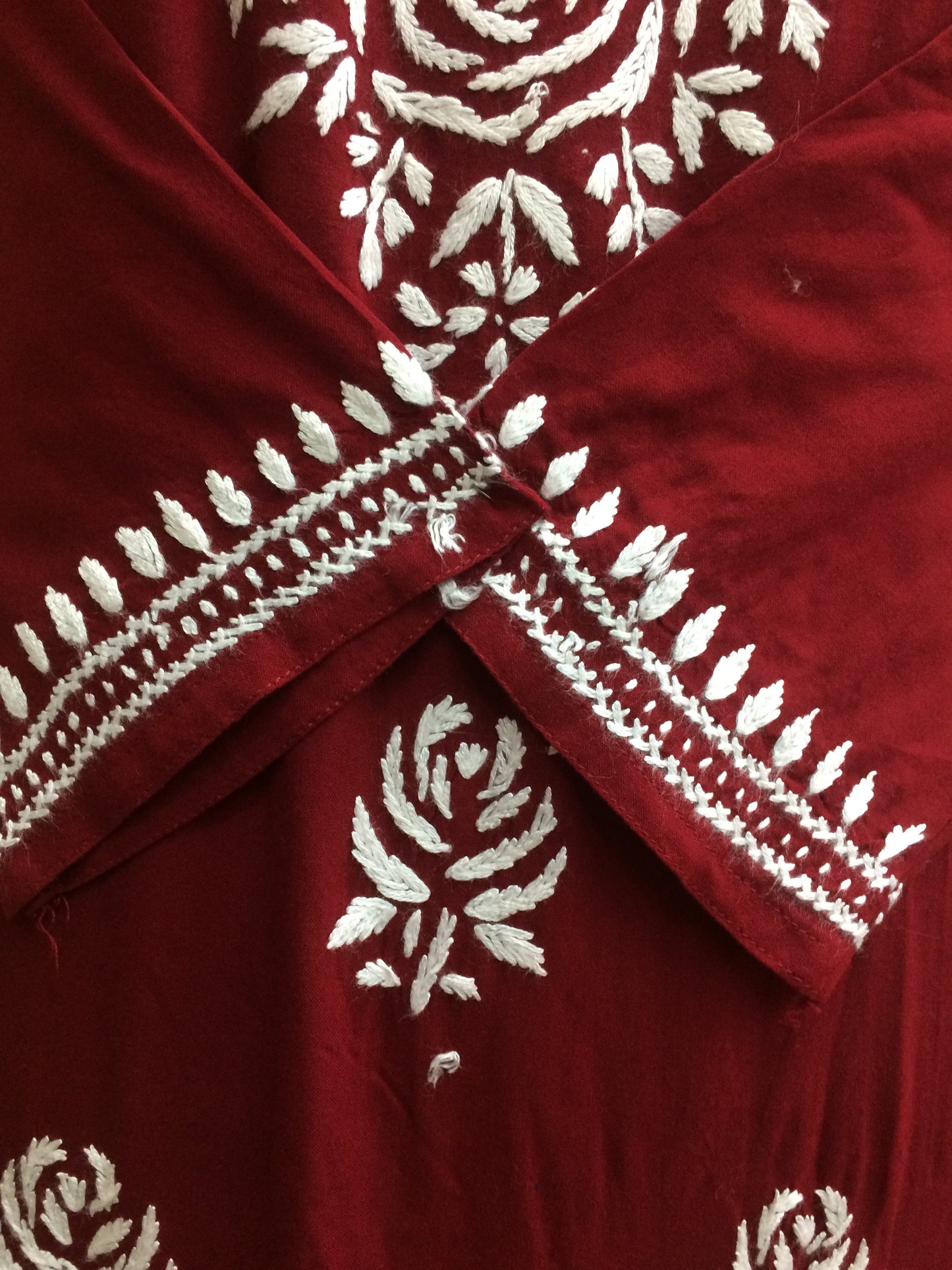 Lucknawi rayon red