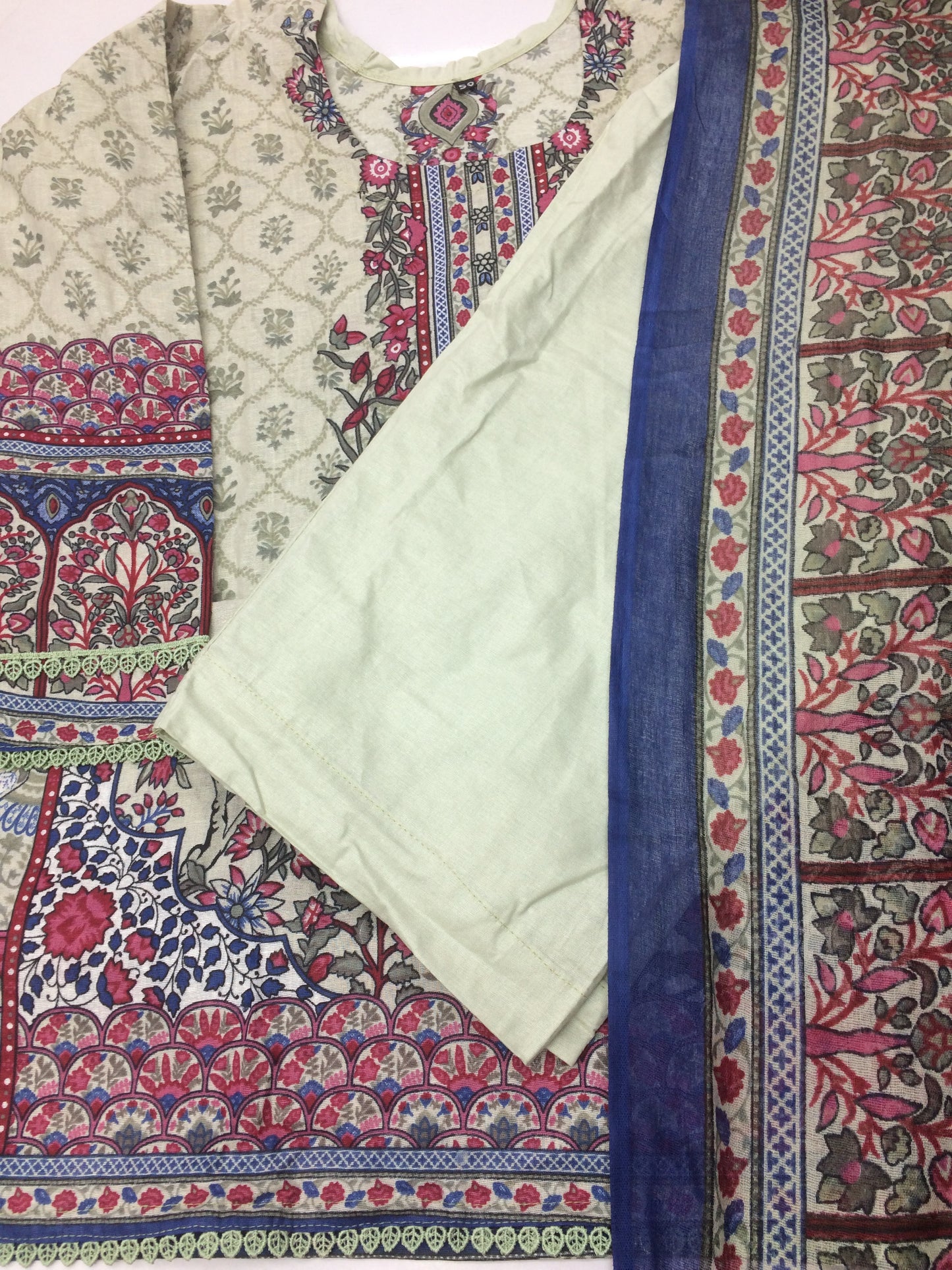 pakistani dress pista color