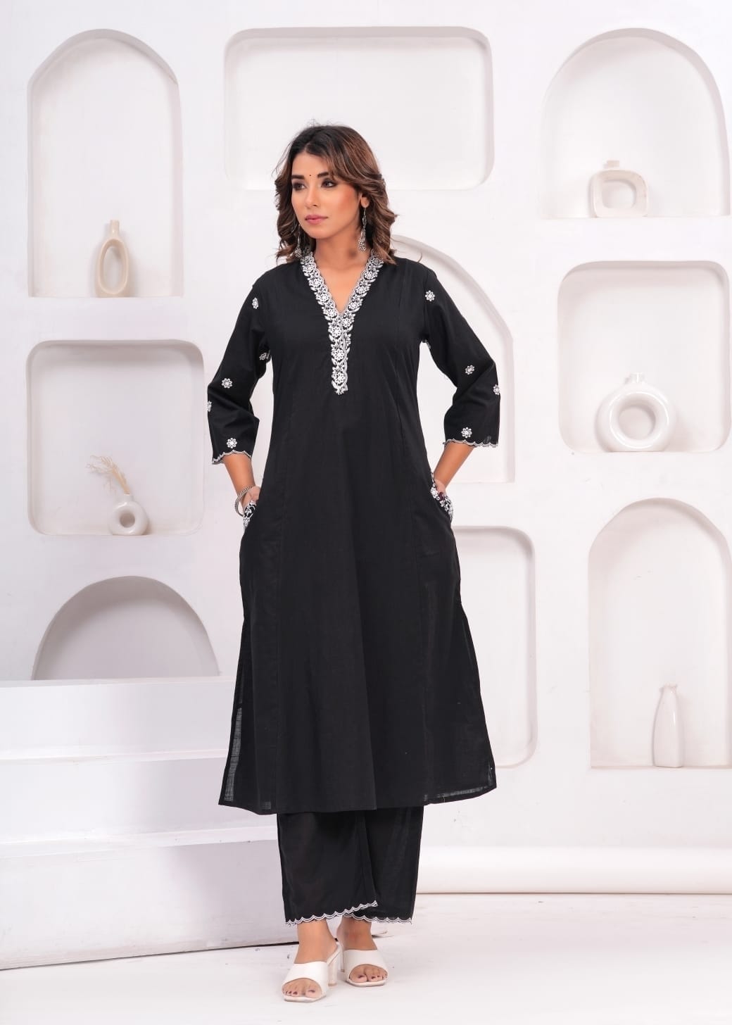 BLACK AND WHITE KURTA PANT SET