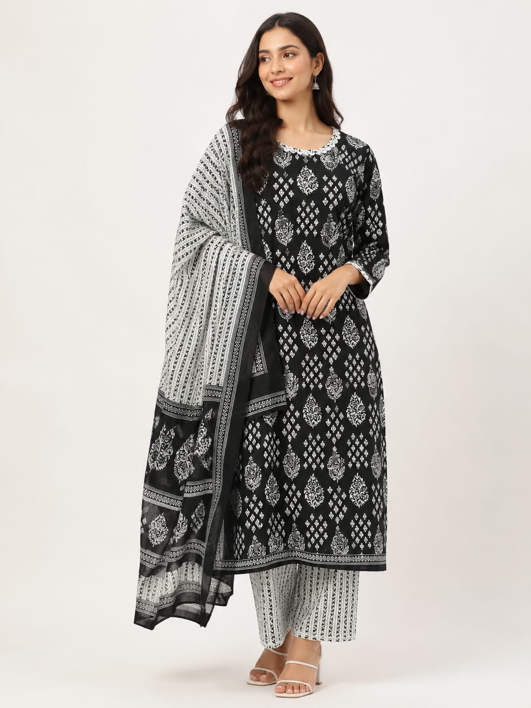 Banu Black and white 3-Piece Suit