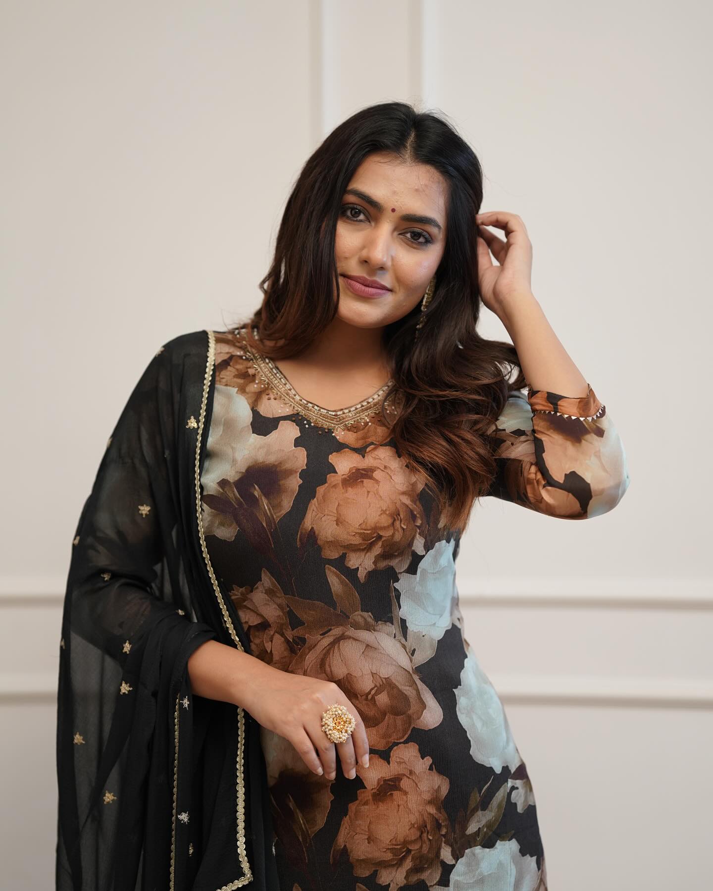 Black base flowers dress