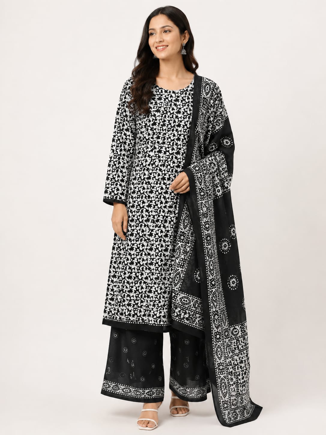 Banu Black and white 3-Piece Suit