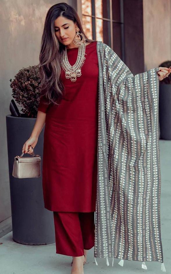 Regal Maroon Kurta Set with Statement Dupatta - Effortless Ethnic Elegance