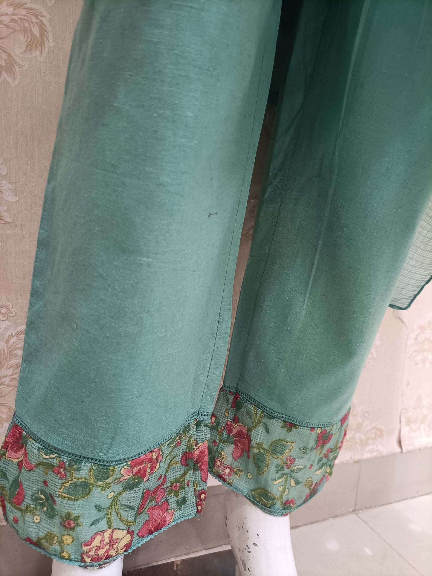 Mint Green Floral Kurta Set with Dupatta | Women's Ethnic Wear