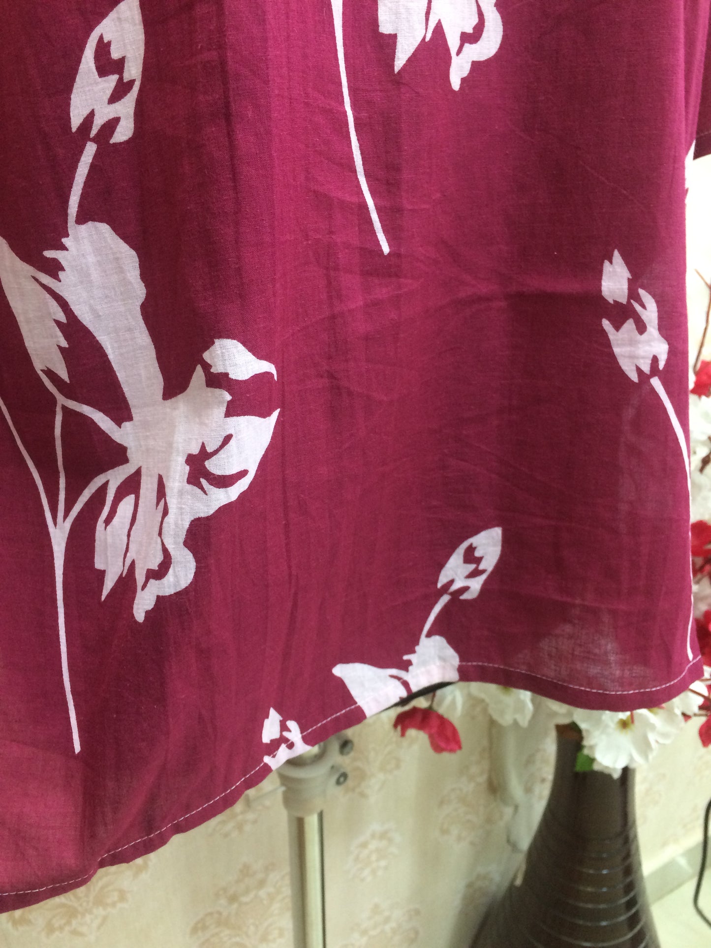Maroon & White Floral Print Cotton Short Kurti/Tunic