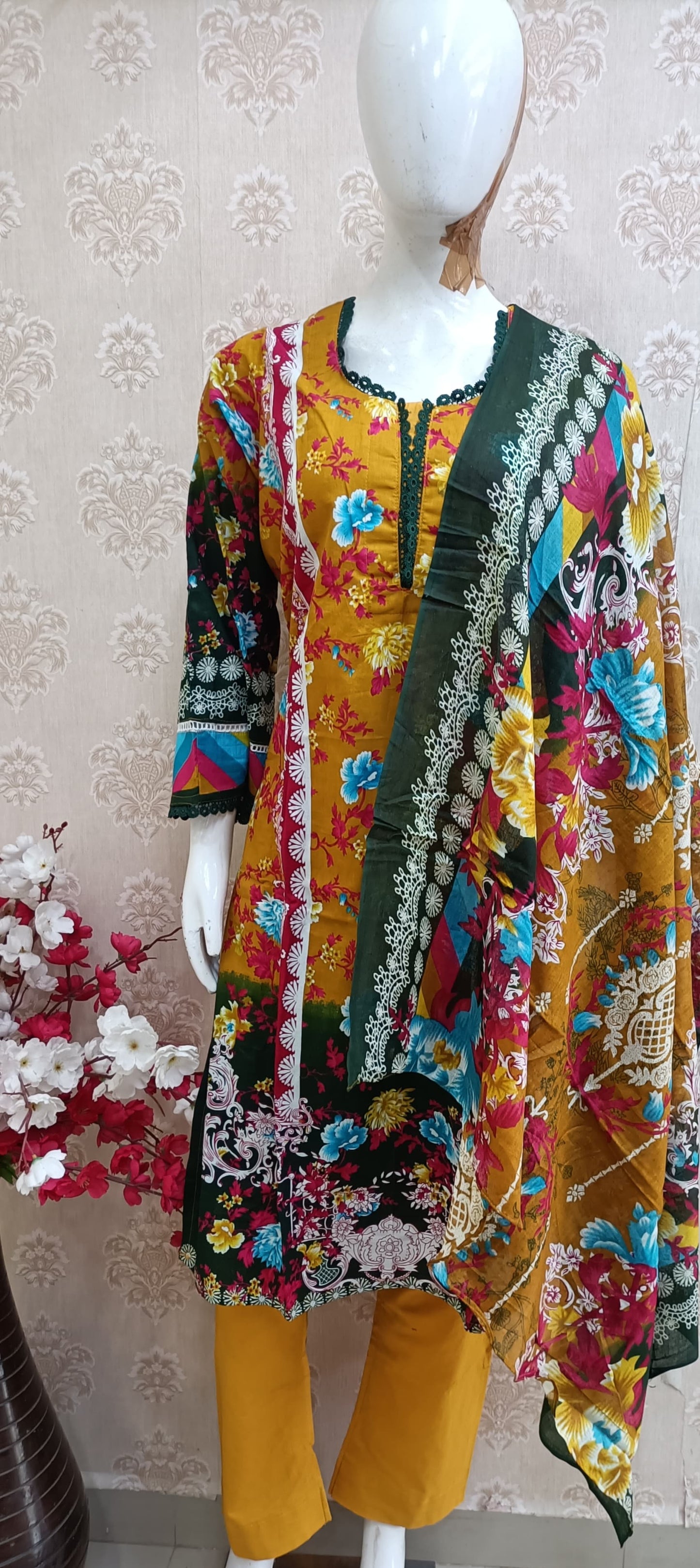Maham Printed Pakistani Style Suit 3 Piece Cotton