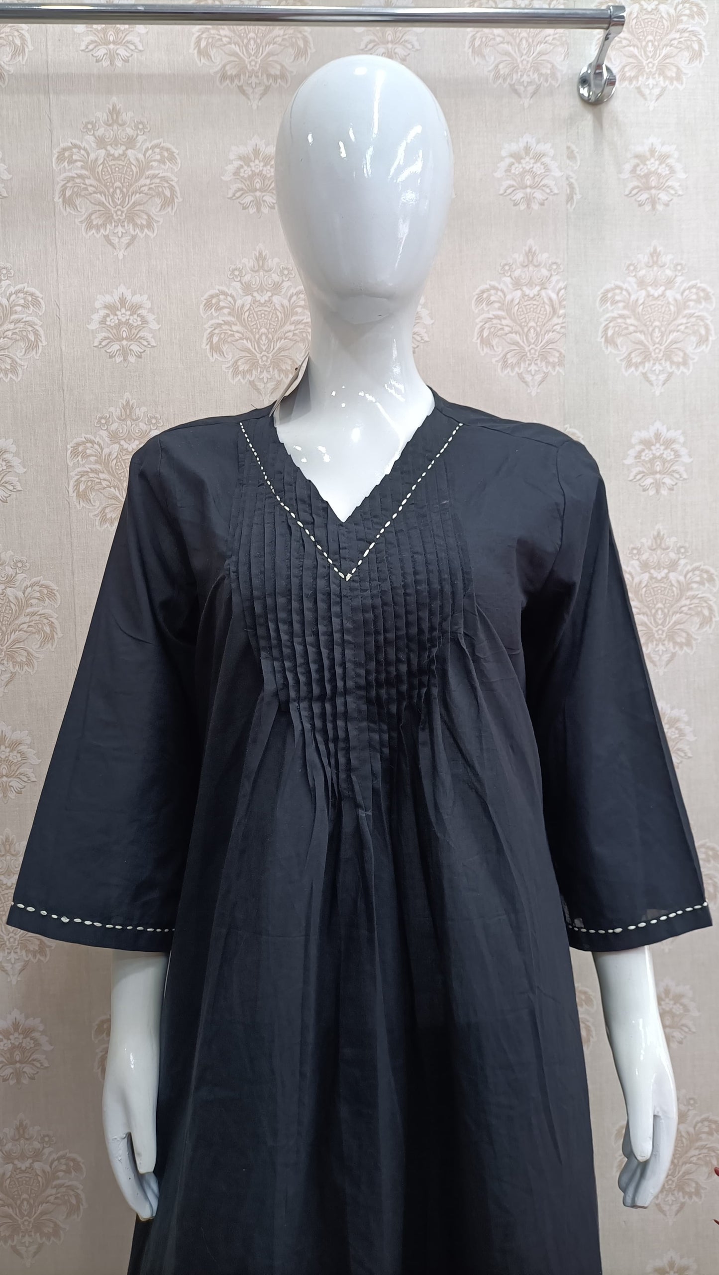 Classic Black Pintuck Kurta Set – 2-Piece (Rayon)