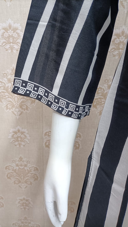 Monochrome Architectural Print Kurta Set – Rayon 2-Piece