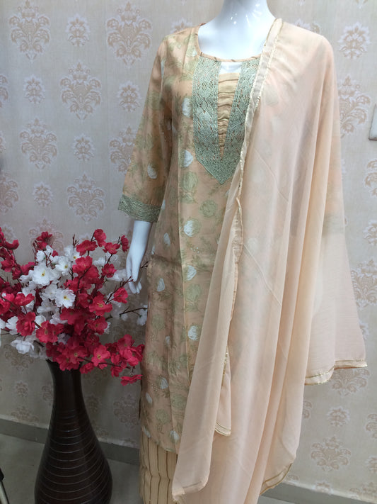 Silk blend embroidered suit set