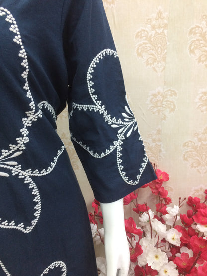Authentic khadi with thread work embroidery