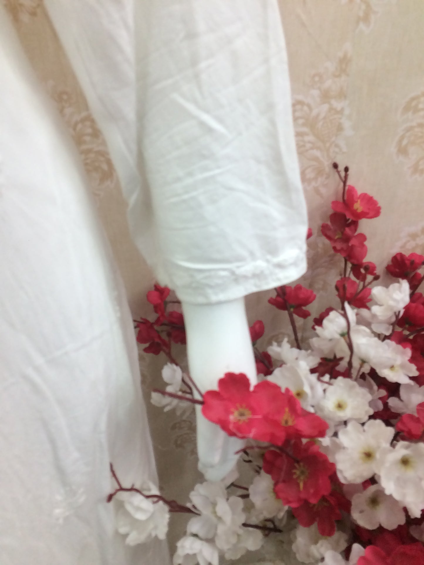 White Lucknowi 3 pcs chiffon dupatta