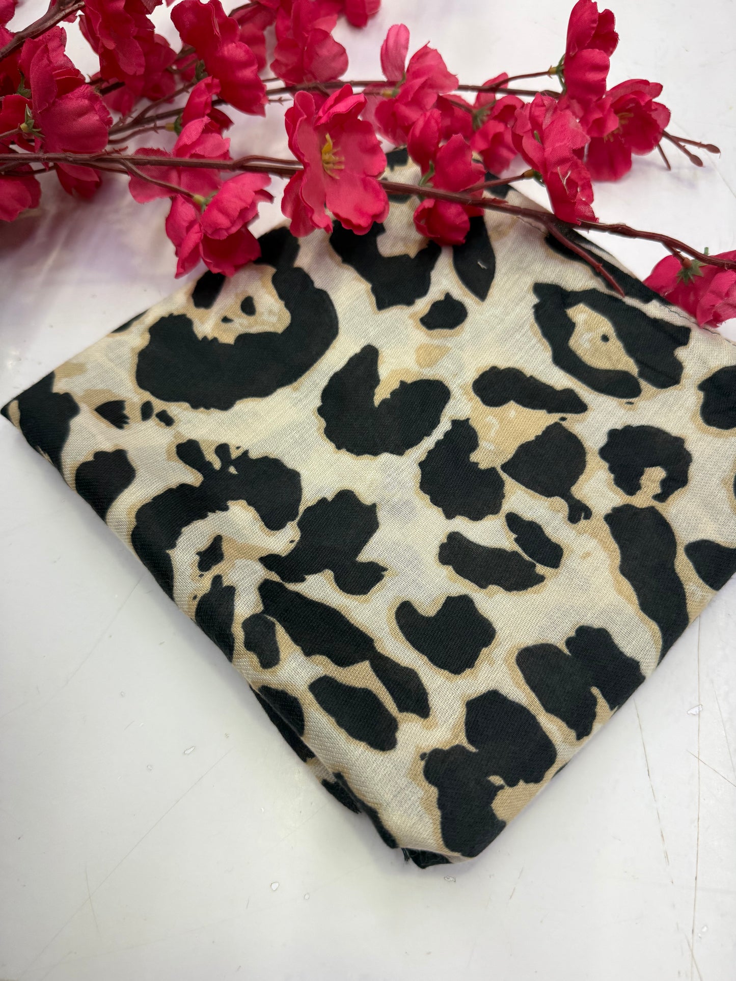 Luxury Leopard Print Scarf Baige