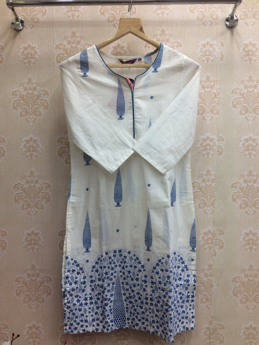 Rangriti white- green low range kurta
