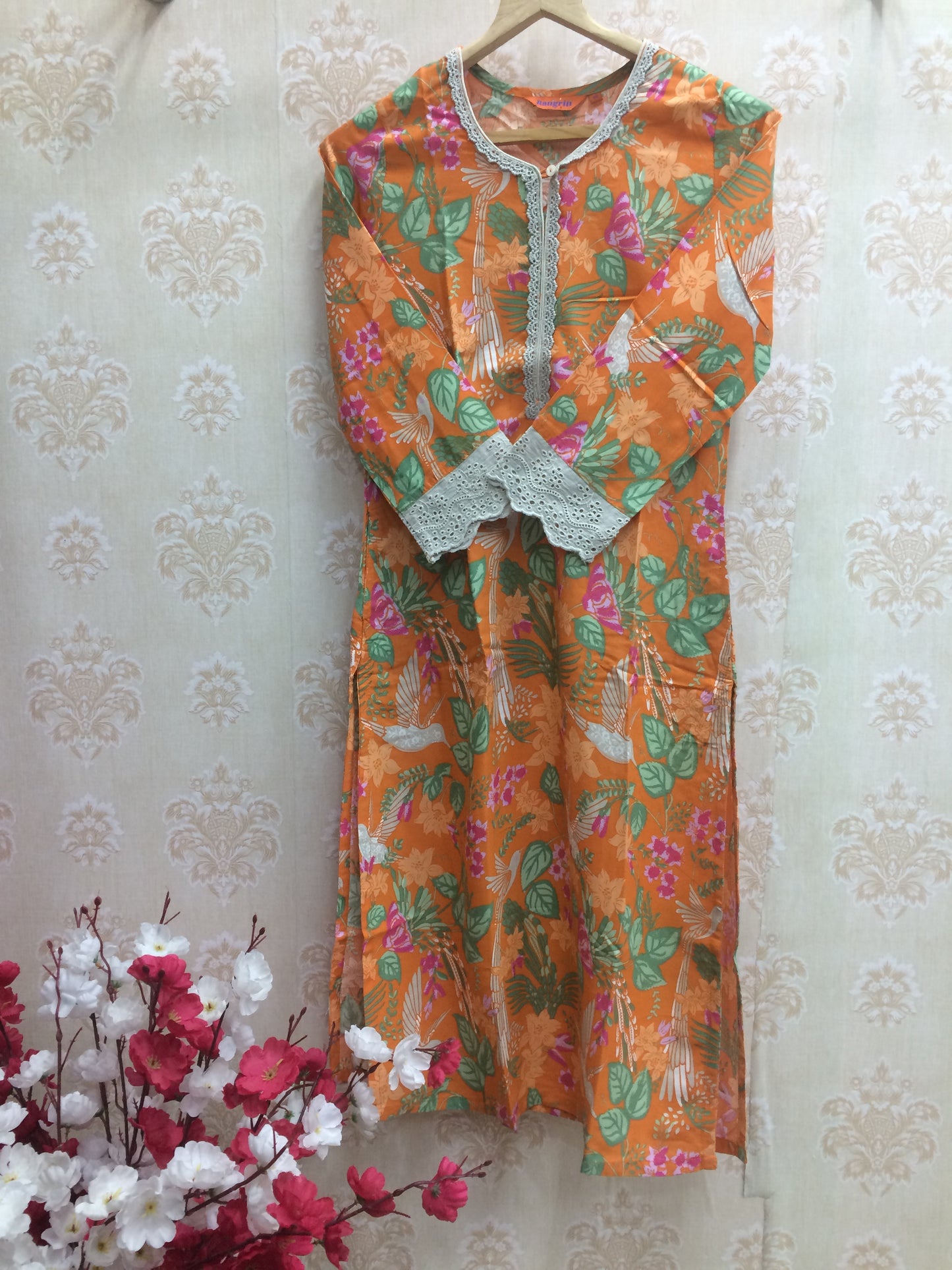 Rangriti kurti orange & white