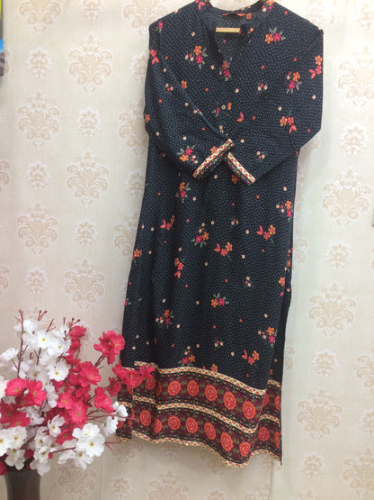 Rangriti - Soft Cotton Black Top With Floral Print