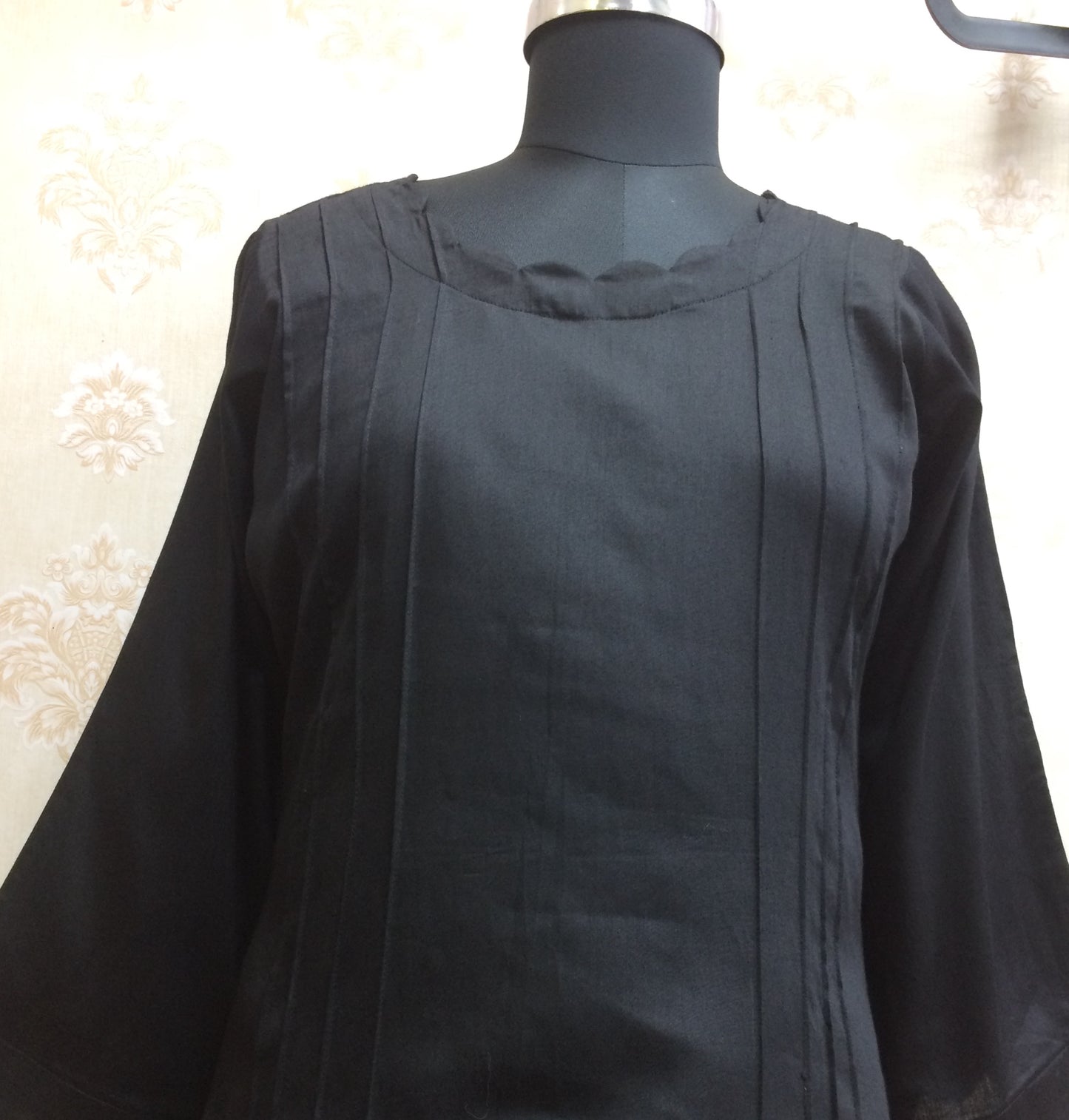 Muskan opus kurti black