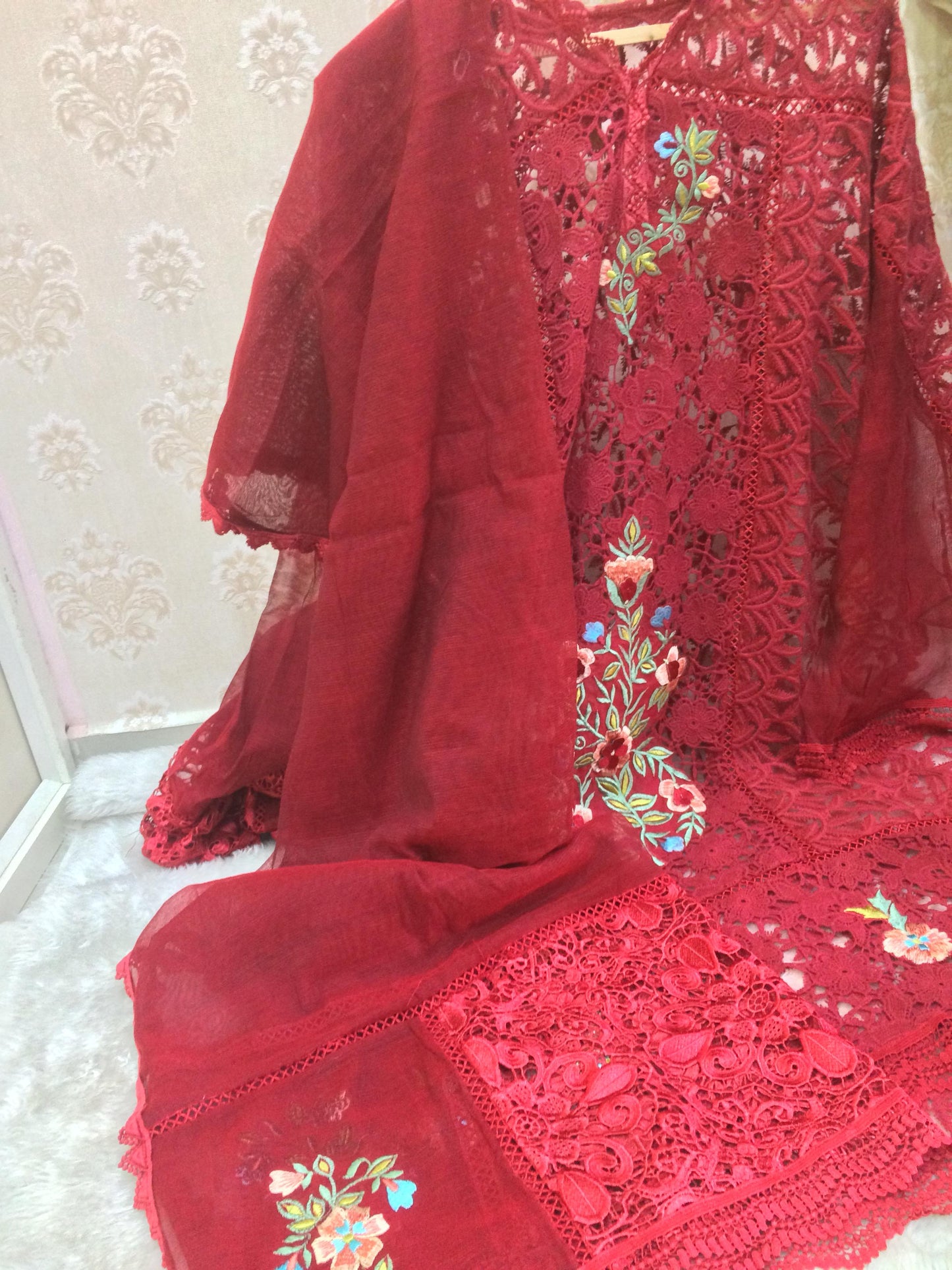 Mah-e-gulshan red 4pcs dress material