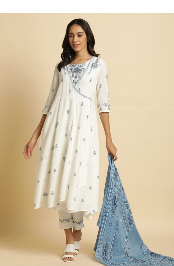 W - Angrakha style blue and white