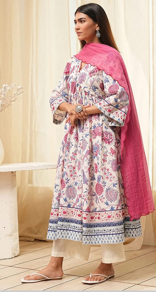 BIBA- alia cut style pink and off white