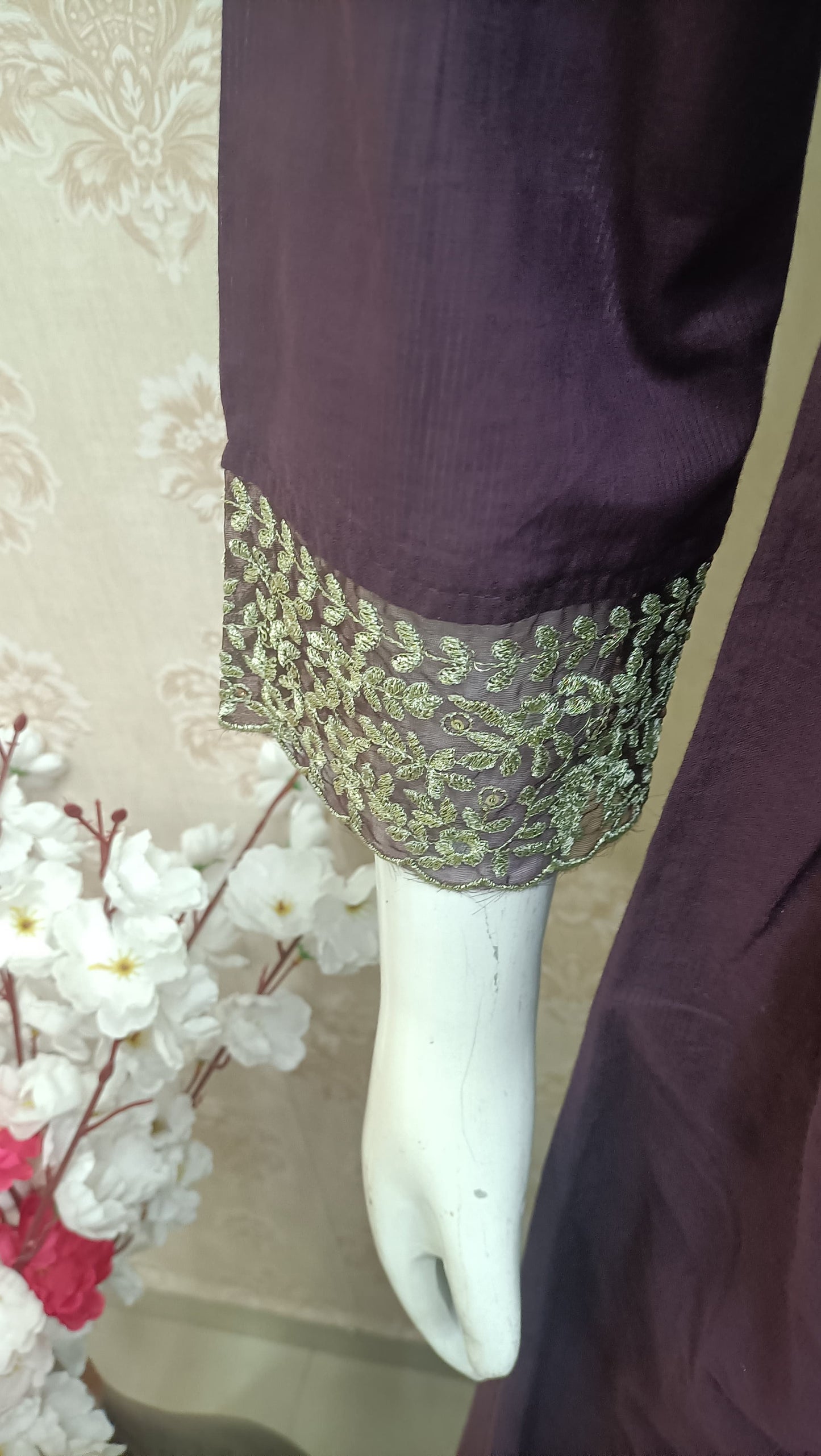 Neha Embroidered Kurta pent Set
