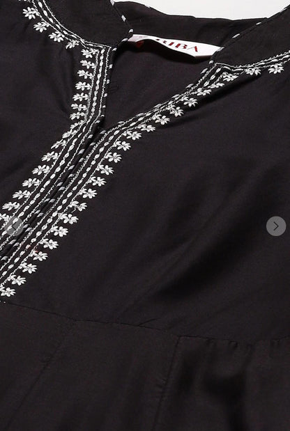 Nofiya Black Anarkali suit