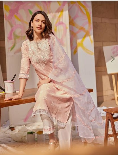 Jayda W - Light Pink With White Thread Work