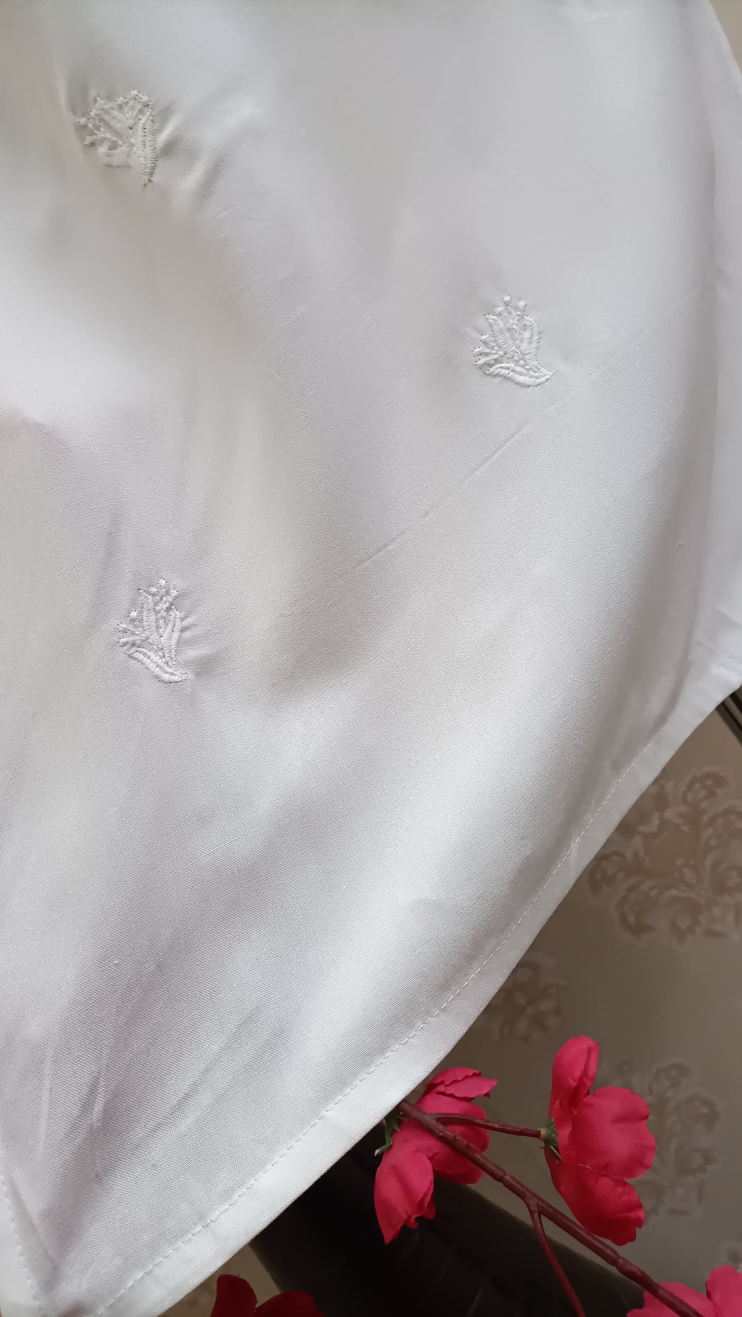 White Chikankari kurti