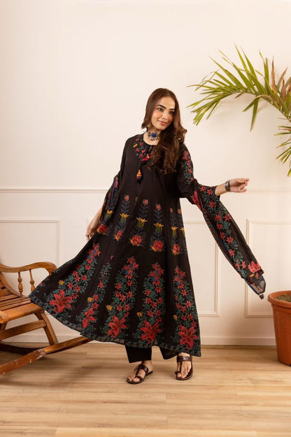 Embroidery Black 3-Piece Suit