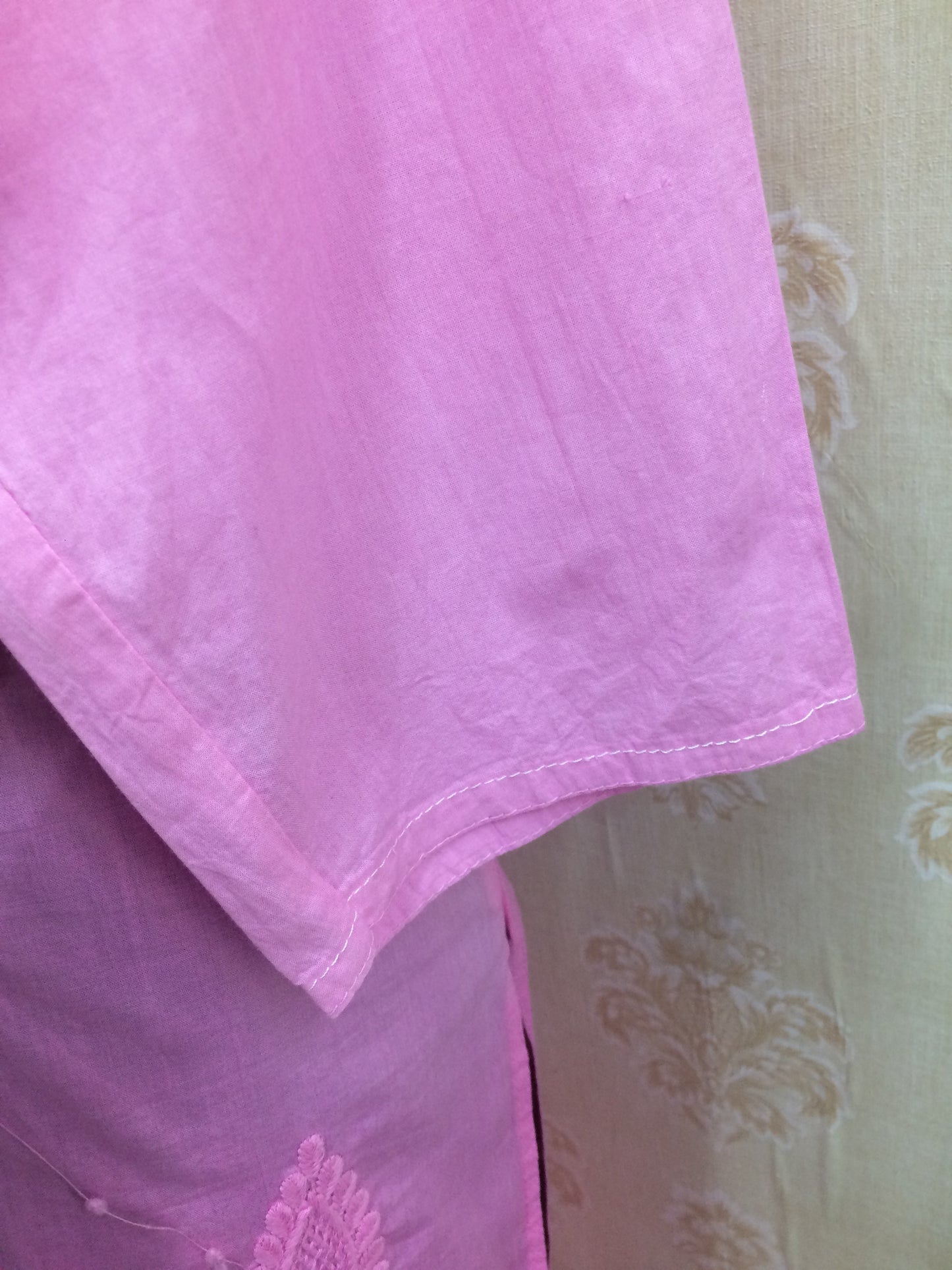 Pink shaded lucknowi kurti