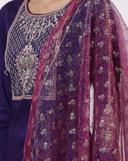 Luxurious Purple Embroidered Cotton Silk Kurta Set with Organza Dupatta