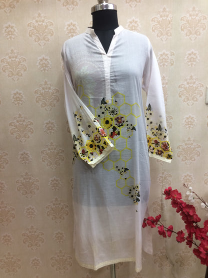 Elegant White Digital Print Kurti