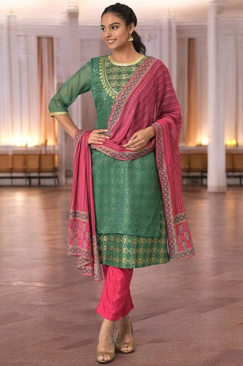 Willa Emerald Green & Magenta Banarasi Layered Kurta Set with Dupatta