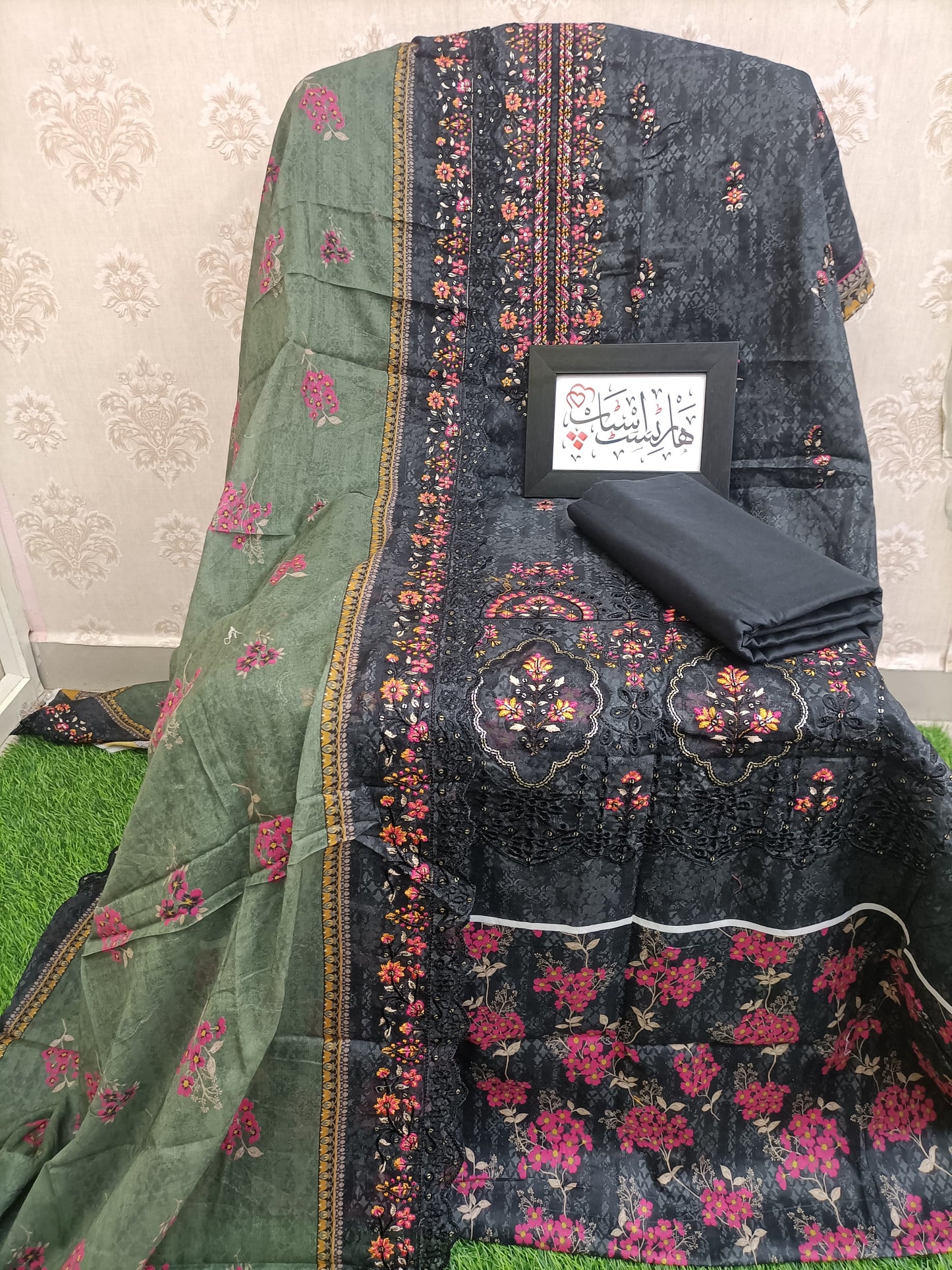 Unstitched Pakistani Embroidery 3-piece set