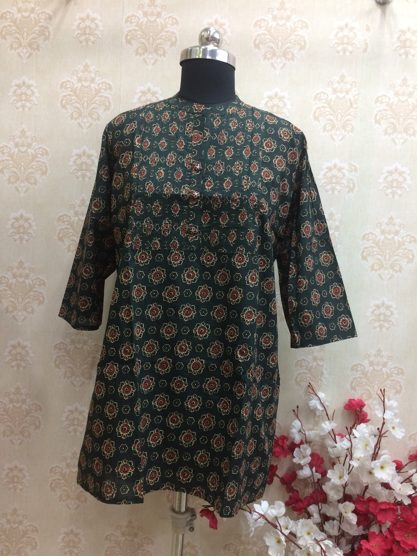 Dark Green Jaipuri Print Cotton Short Kurti with Mandarin Collar