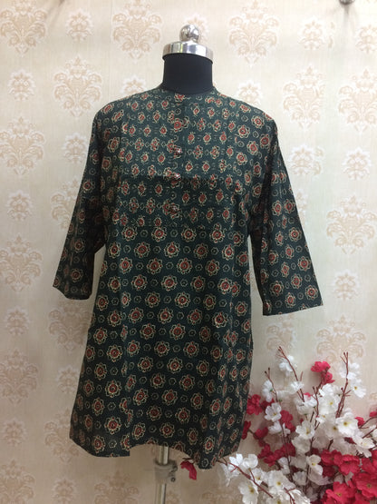 Dark Green Jaipuri Print Cotton Short Kurti with Mandarin Collar