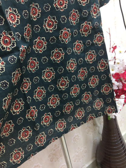 Dark Green Jaipuri Print Cotton Short Kurti with Mandarin Collar