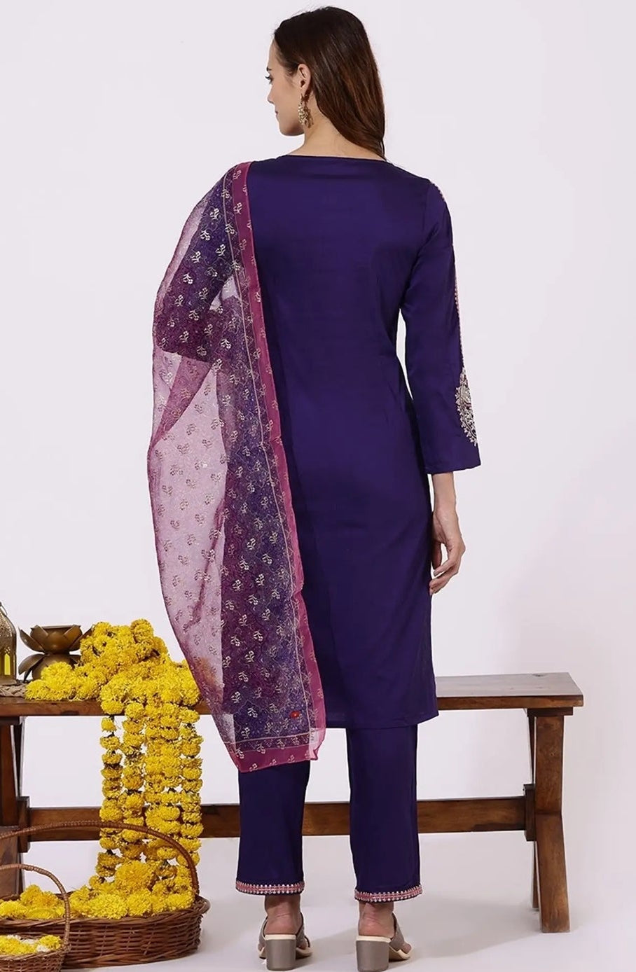 Luxurious Purple Embroidered Cotton Silk Kurta Set with Organza Dupatta