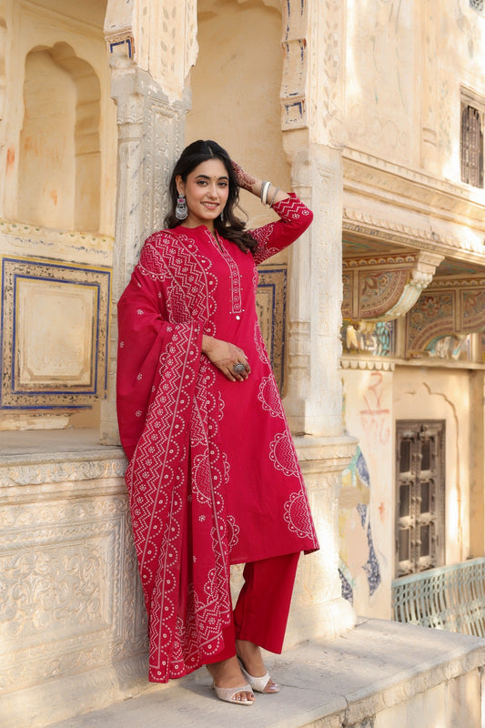 Tamanna Rani Pink Bandhani Print Kurta Set