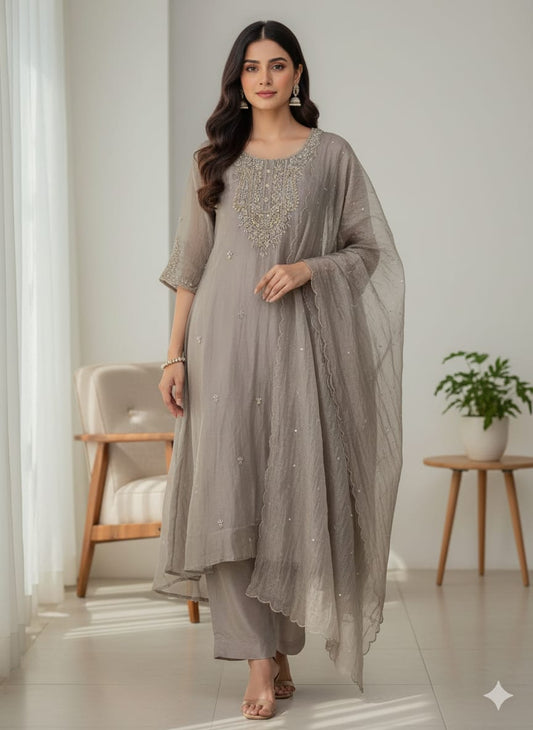 Luxurious Flowy Anarkali Kurta Set