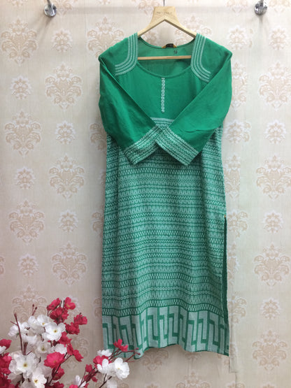 Green Cotton Kurti with White Geometric Print