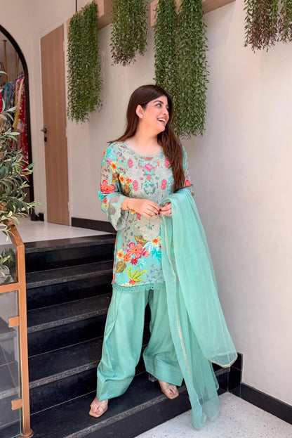 Rameen Farshi shalwar kurta set