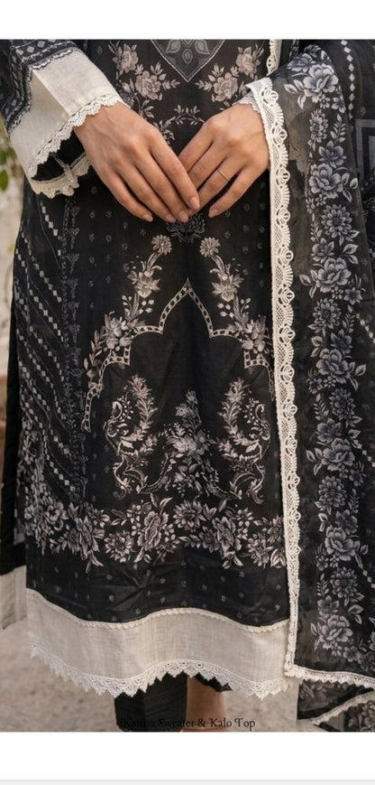 Urooj Pakistani style 3-Piece Suit