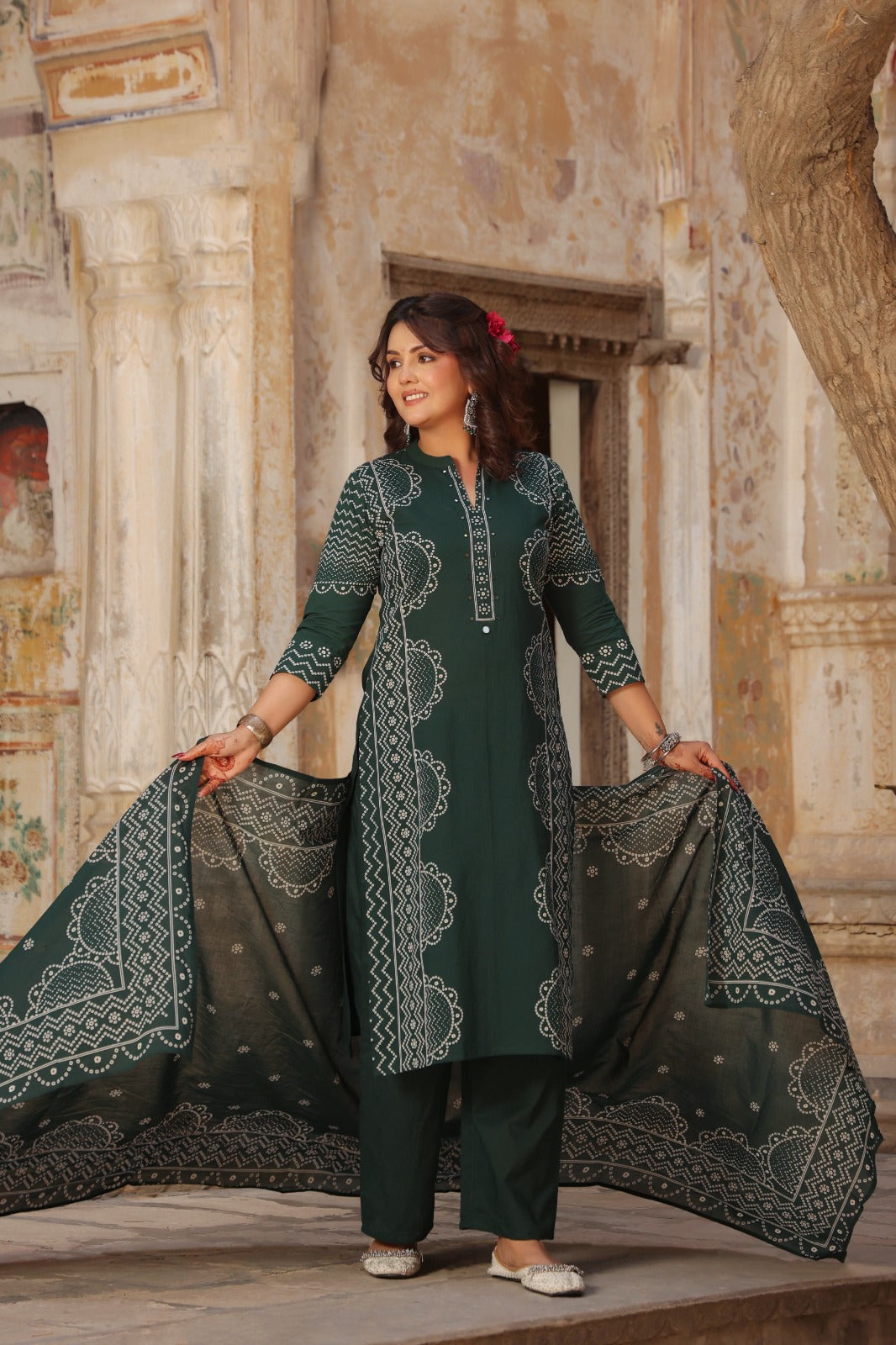 Samiya Bottle Green Bandhani Print Kurta Set with Dupatta